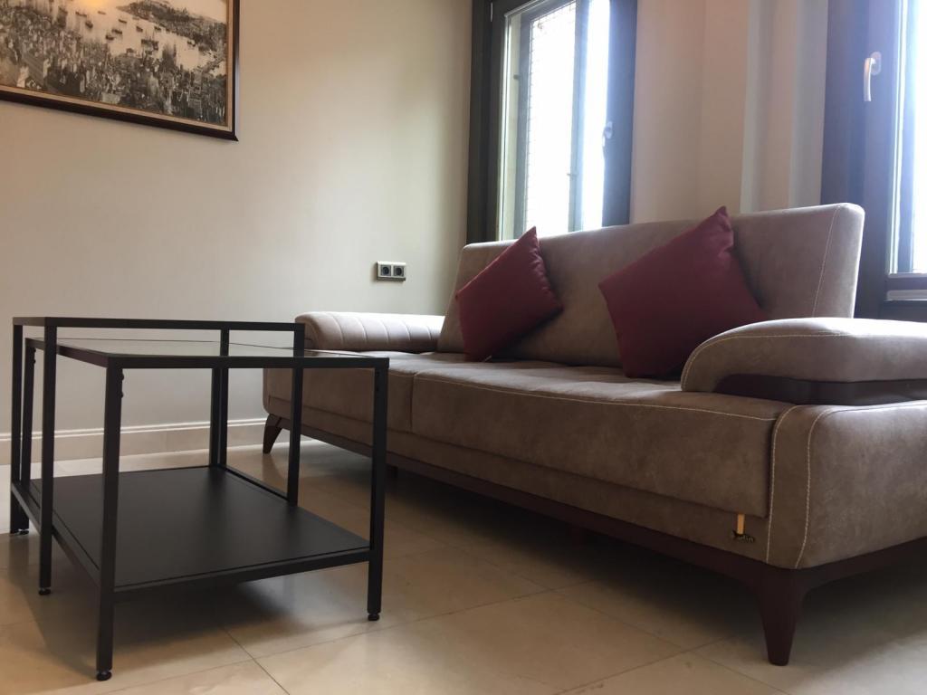 Leader Mansion Hotel — 10