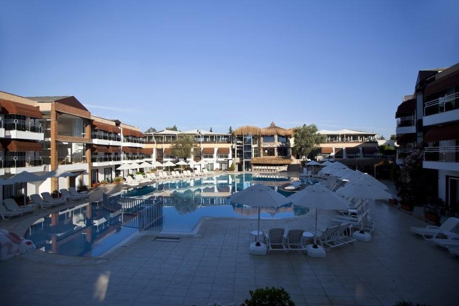 Bitez Risa Hotel — 10