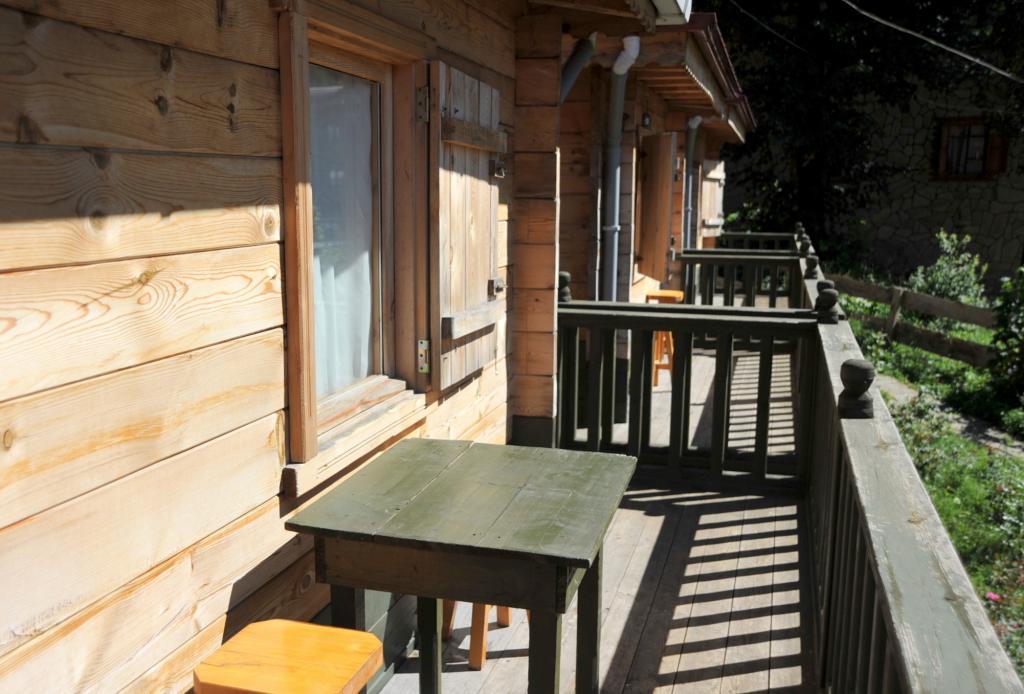 Pilita Bungalov — 3