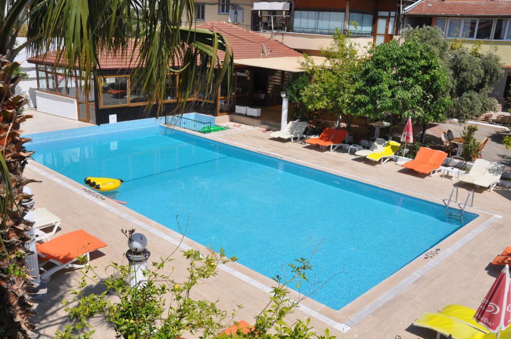 Mese HotelApartments — 3