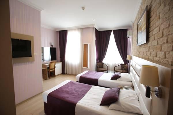 Nil Hotel — 9