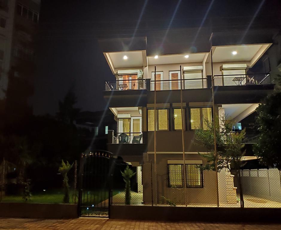 El Mundo Suites — 5