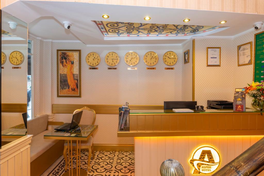 Alpek Hotel — 2