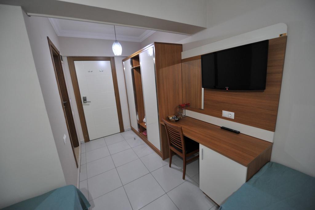 Oylat Kaplıcaları Aşiyan Otel — 3
