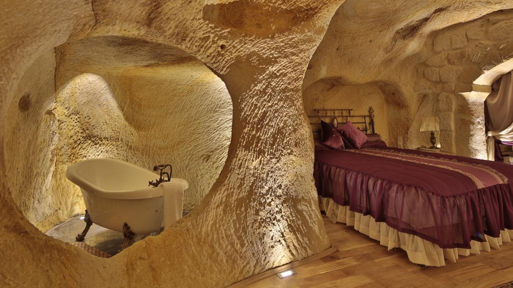 Golden Cave Suites — 7