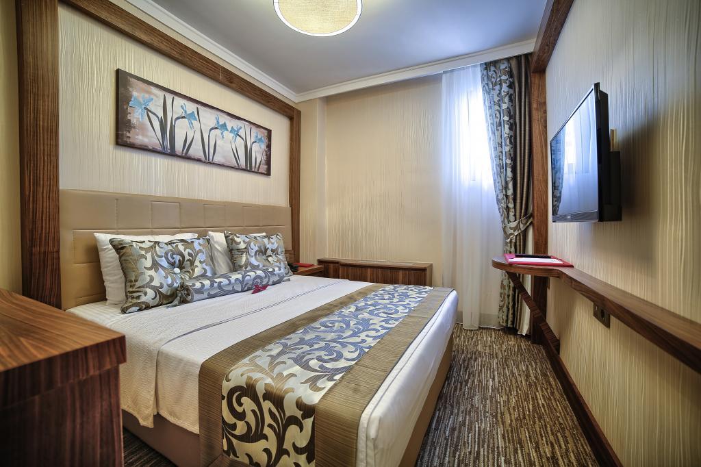 City Hotel Residence — 3