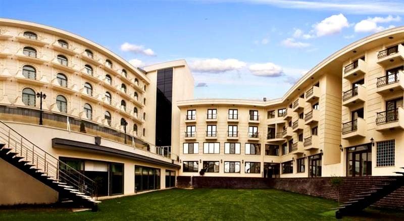 Bayramoğlu Resort Hotel — 3