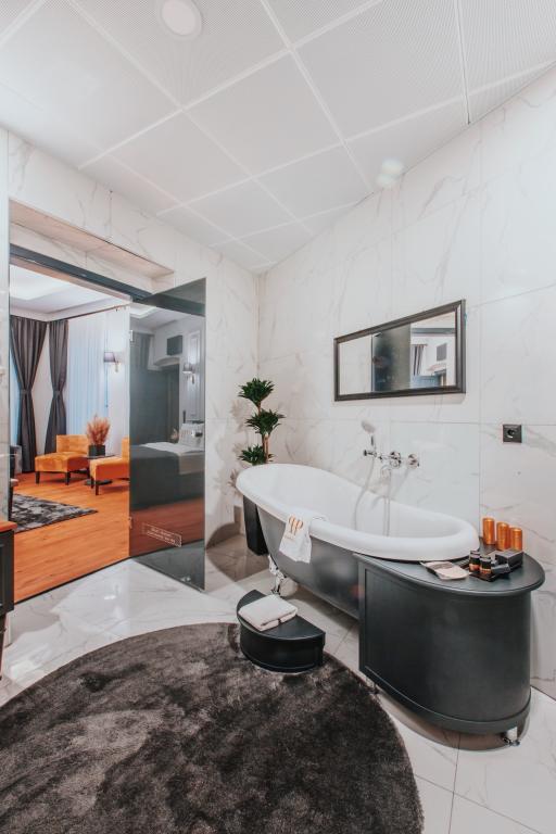 Ferman Port Hotel — 9