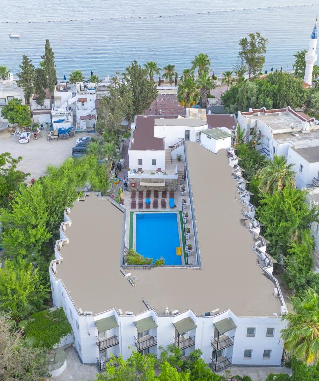 Blue Bay Beach Hotel — 7