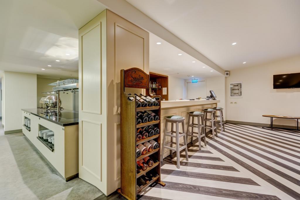 Plus Hotel Bostancı — 10