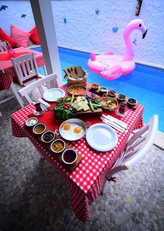 Zübeyde Hanım Alaçatı Otel — 6