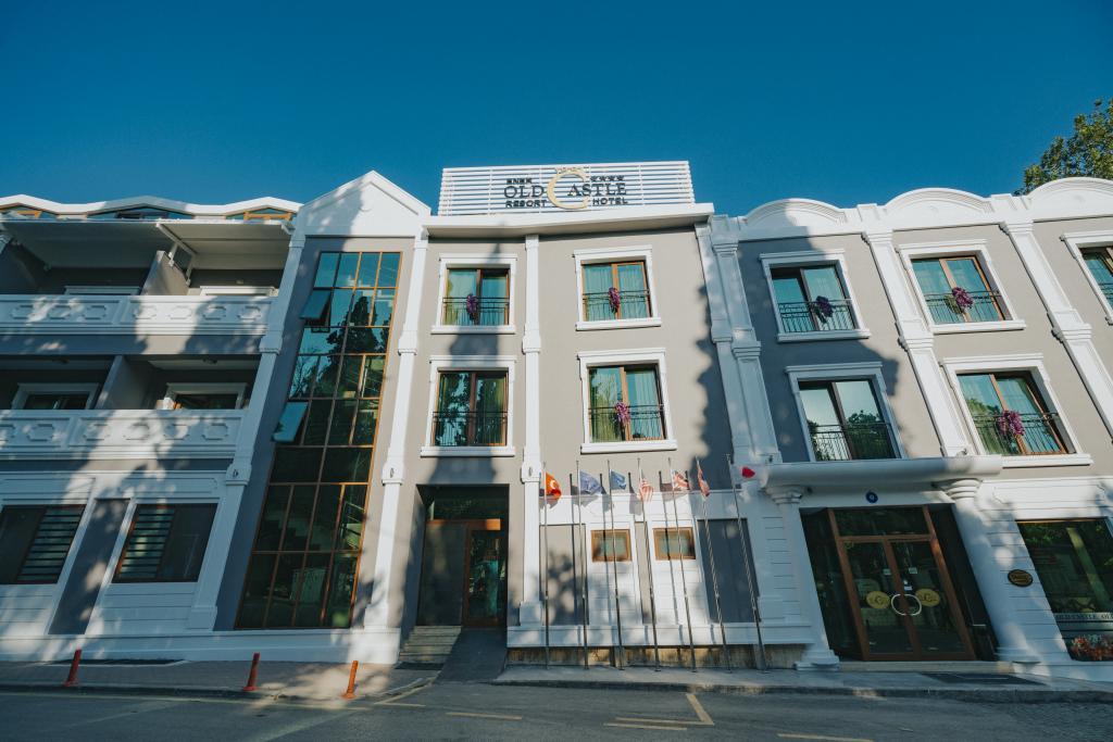 Ener Old Castle Resort Hotel — 2