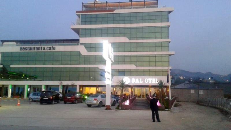 Bal Hotel — 2