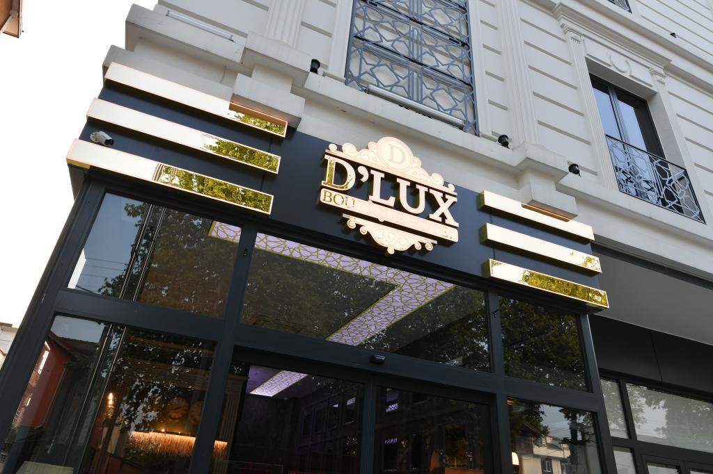 Dlux Hotel — 2