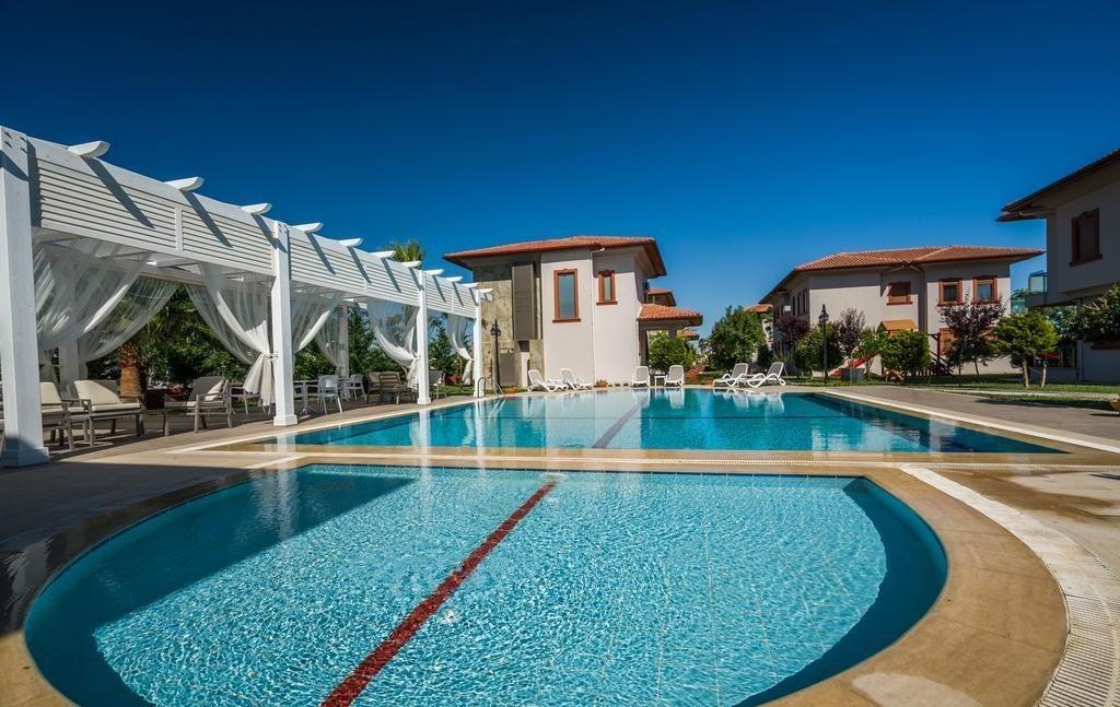 Vista Villa — 4