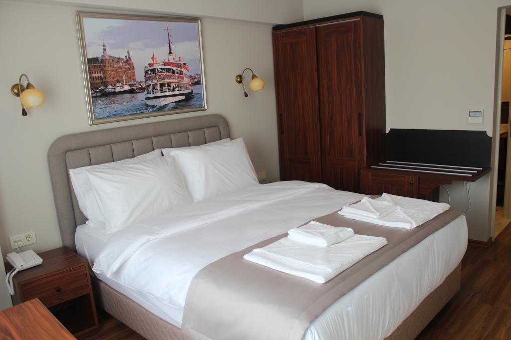 Armida City Hotel — 4