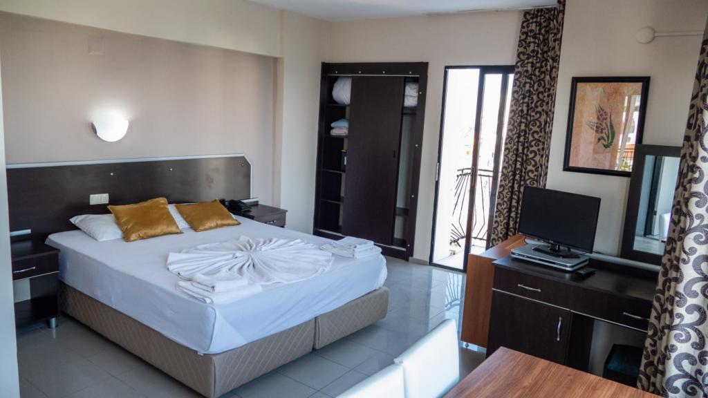 Melike Otel — 8