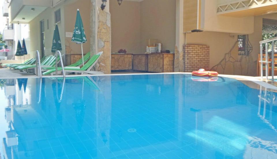 Kleopatra Carina Hotel — 9