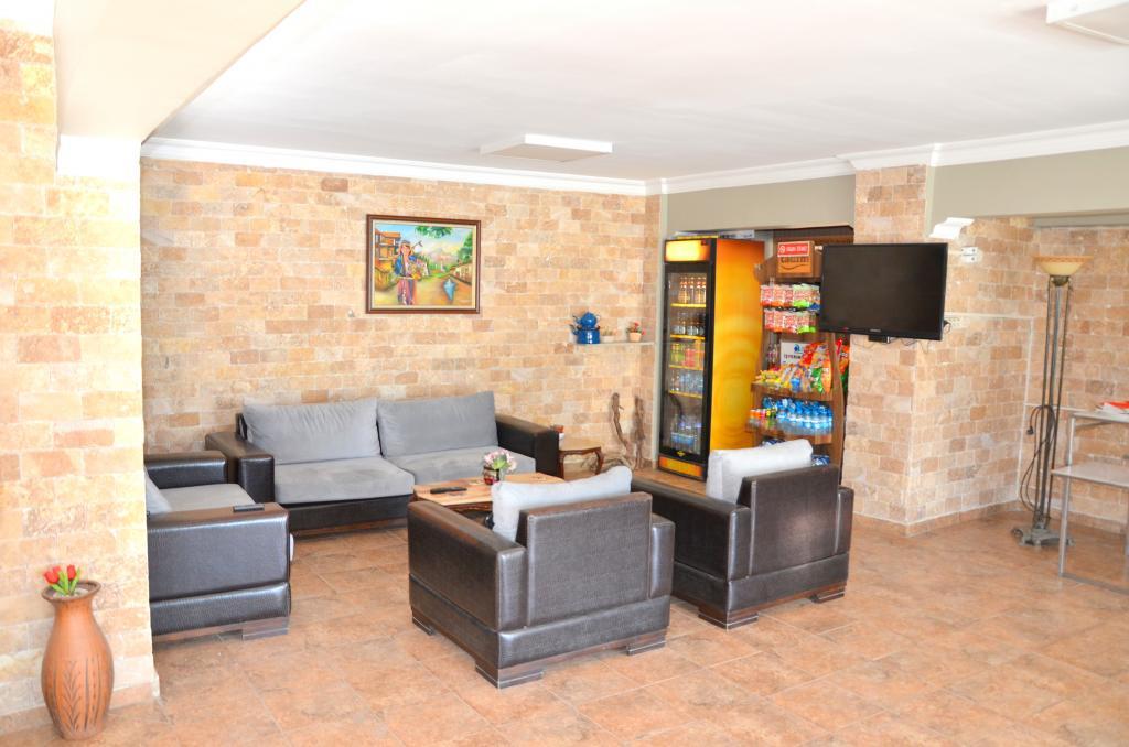 Elit Hotel Saray — 10