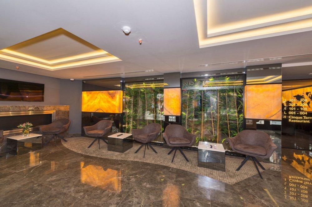 Genova Hotel — 4