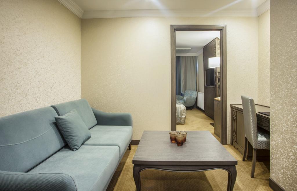 Cadence Design Hotel — 7