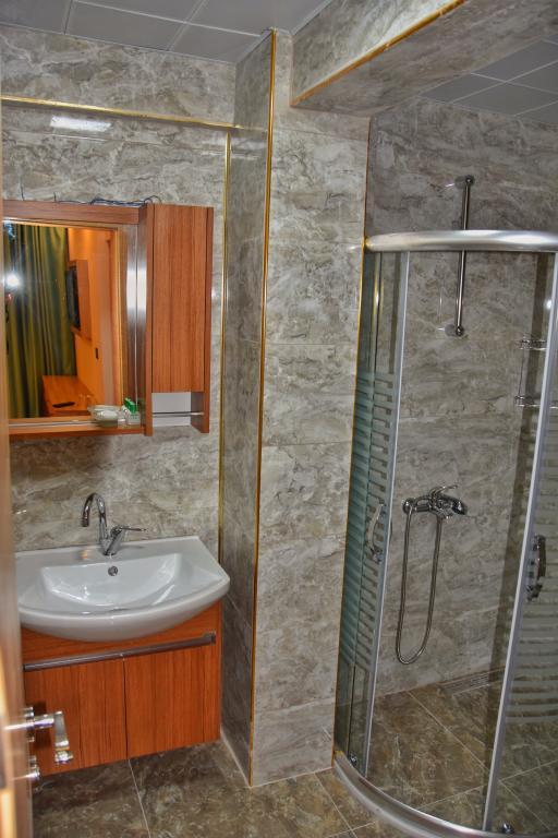 Danış Otel Uzungöl — 2