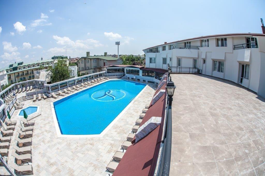 Cuci Hotel di Mare — 6