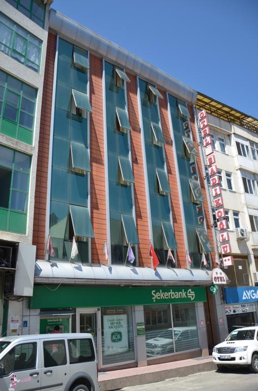 Sadıkoğlu Oteli — 1