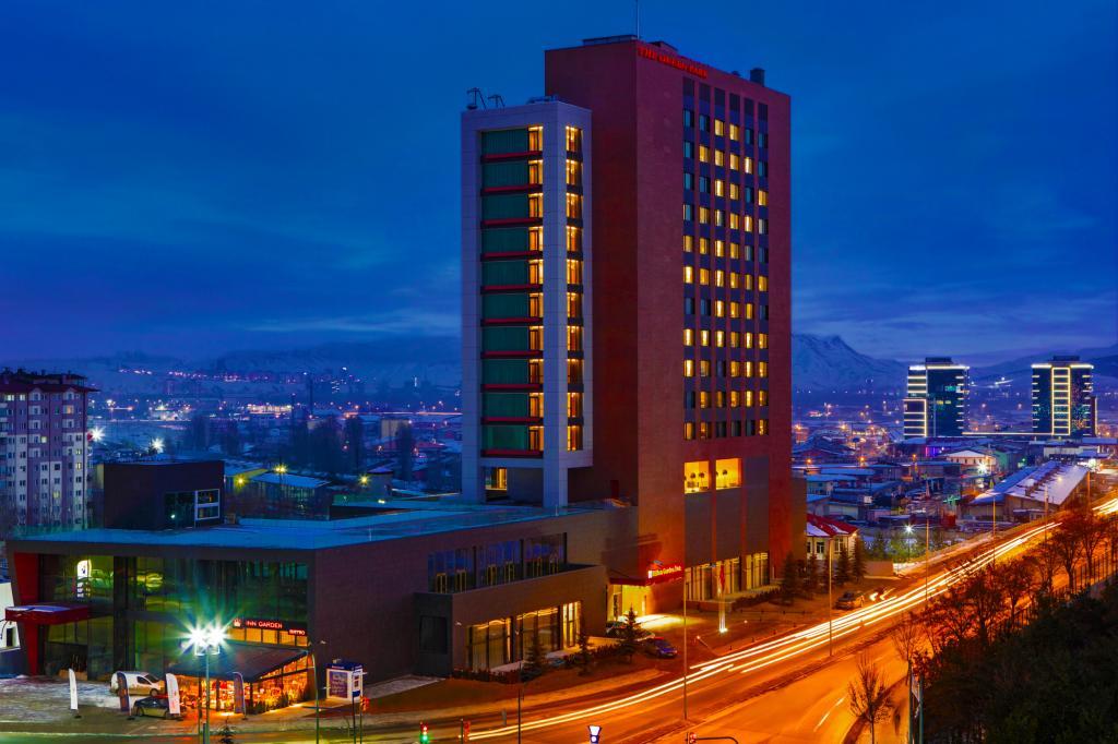 Accom Hotels — 2