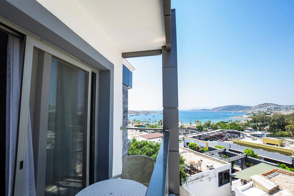 Ven Suites — 9