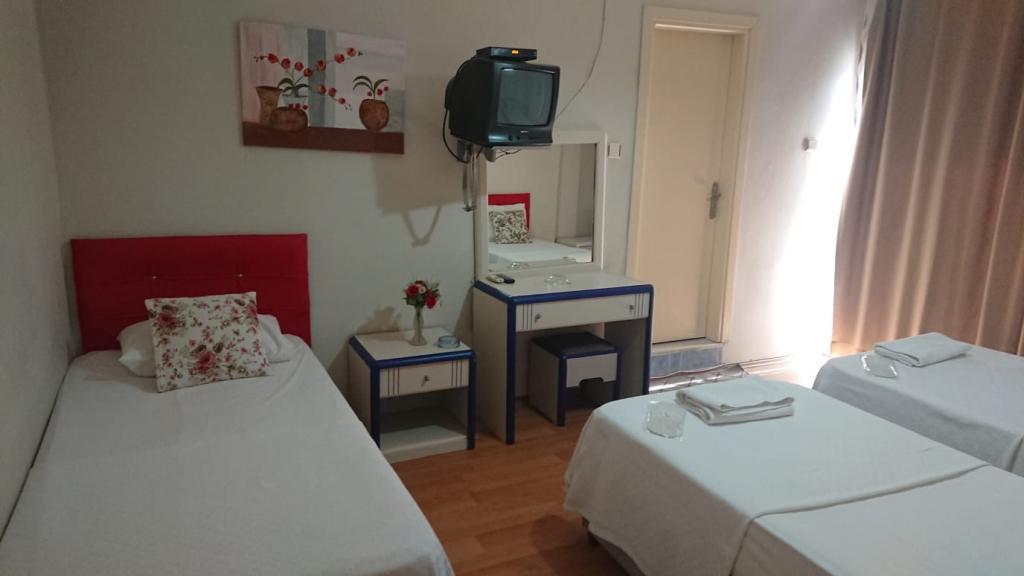 Sakız Otel Çeşme — 8
