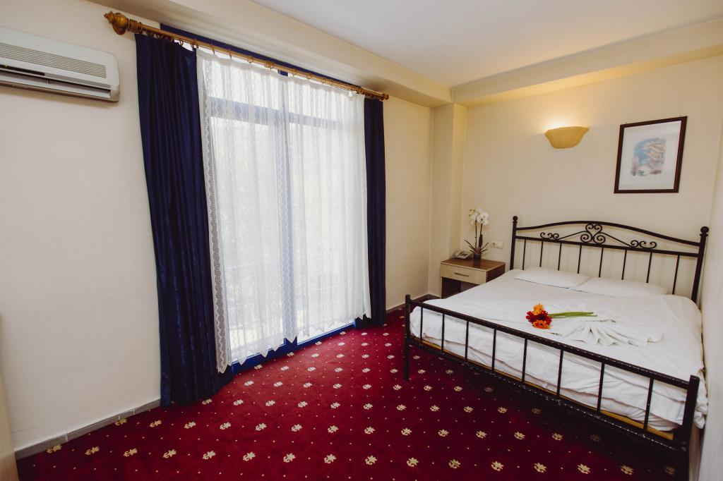 Özalp Han Hotel — 9