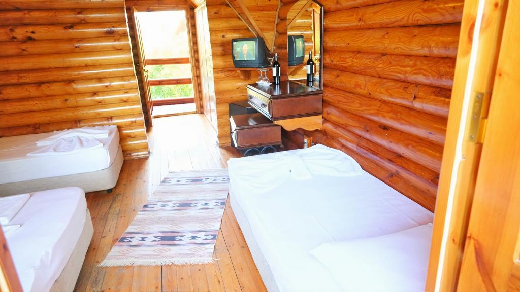 Woodline Hotel — 2