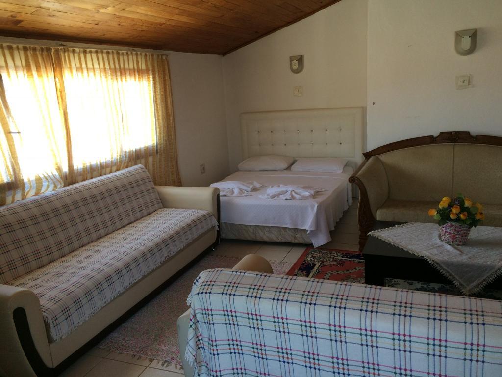 Parmis Rooms Çeşme — 7
