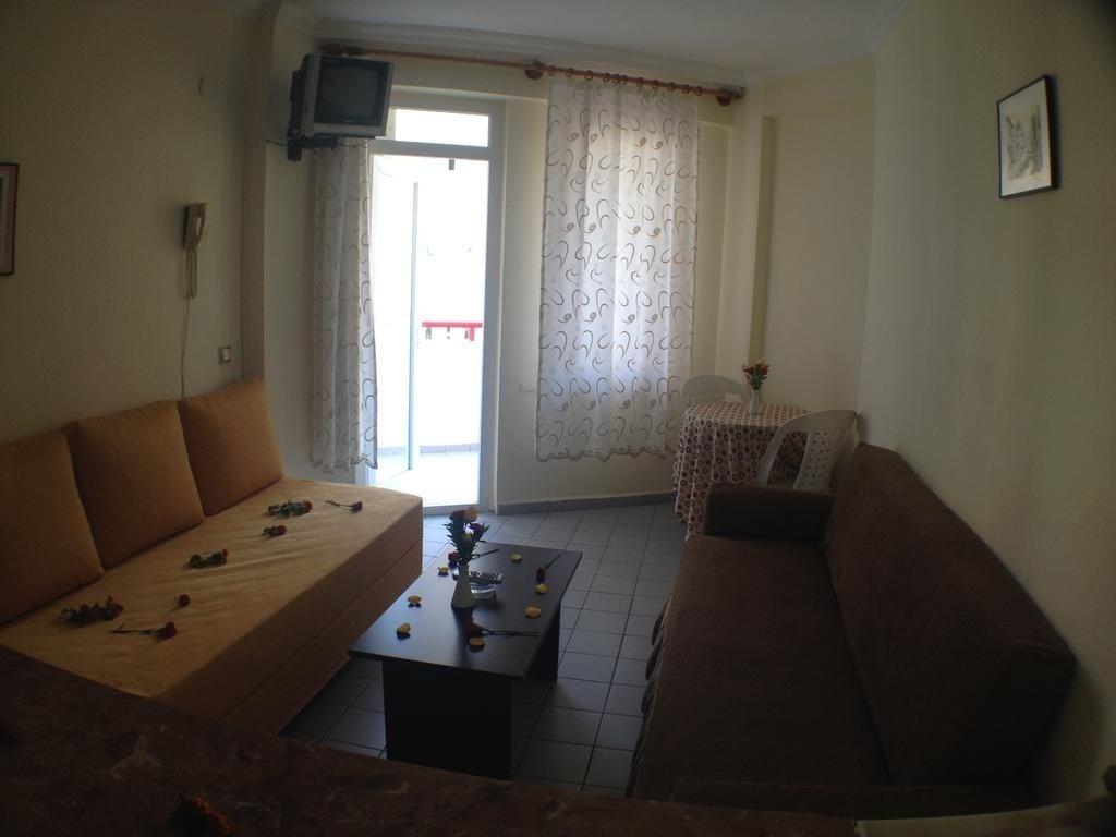 Semiz Apart Otel — 8