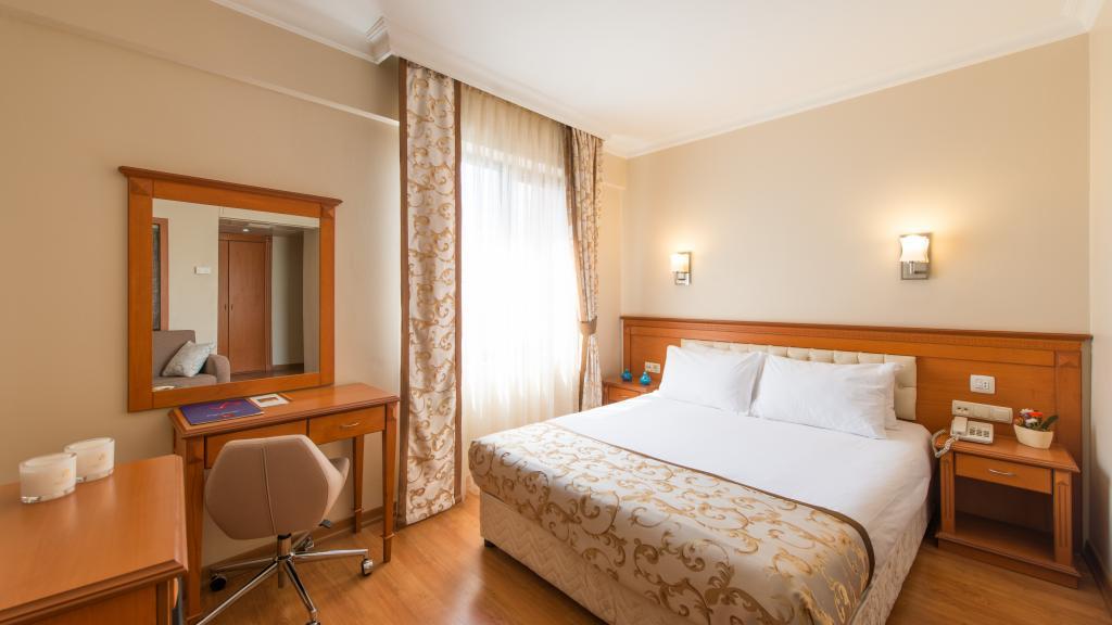 Prestige Hotel Old City — 8