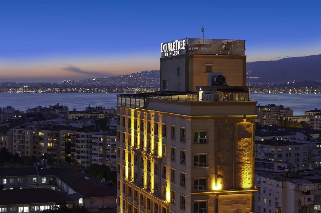 Double Tree By Hilton İzmir Alsancak