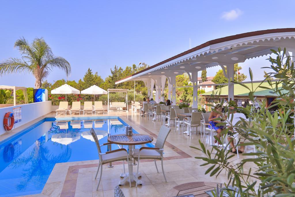 Linda Beach Class Hotel — 8