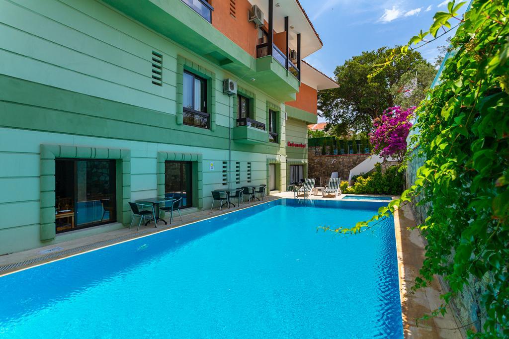 Otel Kabasakal Çeşme