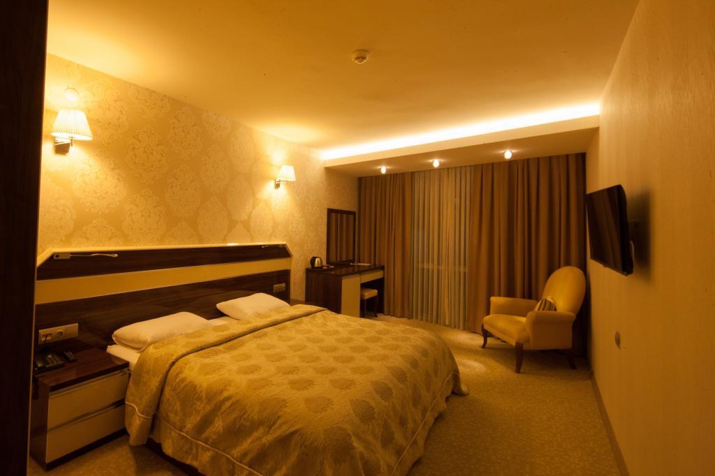 Armin Otel — 9