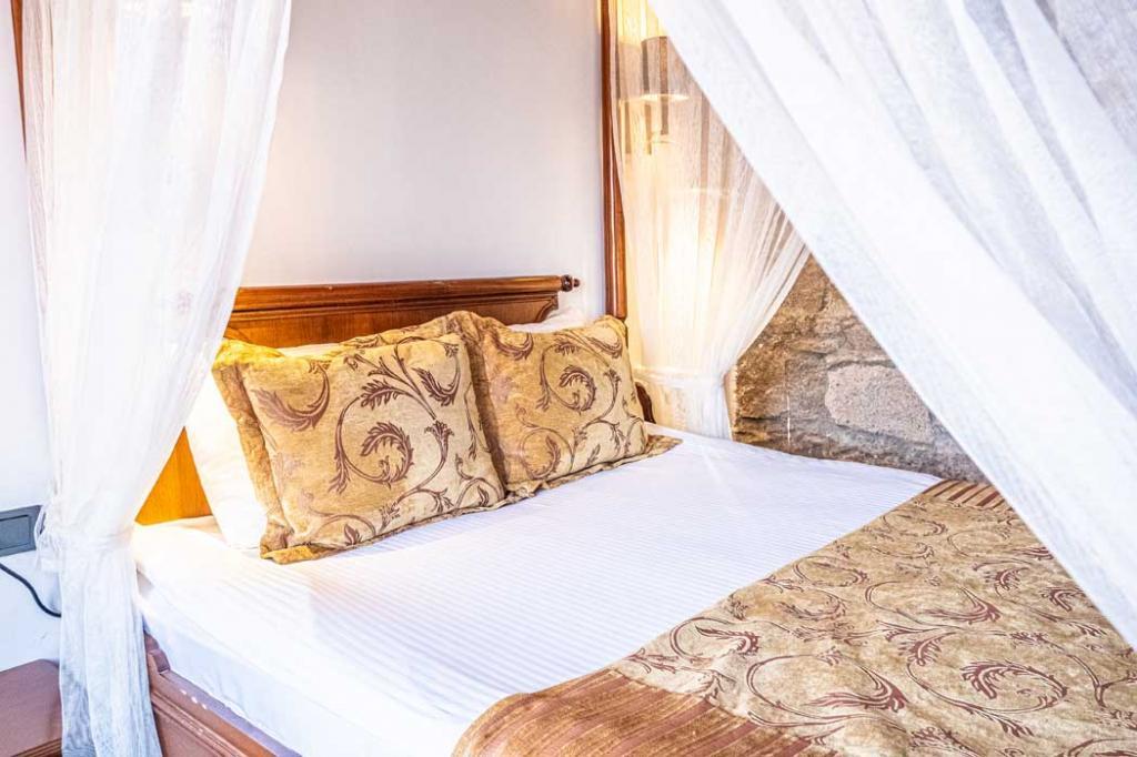 Taş Otel 17 — 2