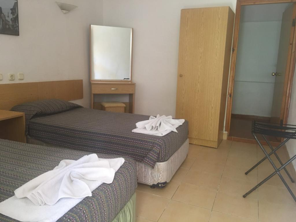 Cerit Hotel- Yetişkin Oteli +18 — 2
