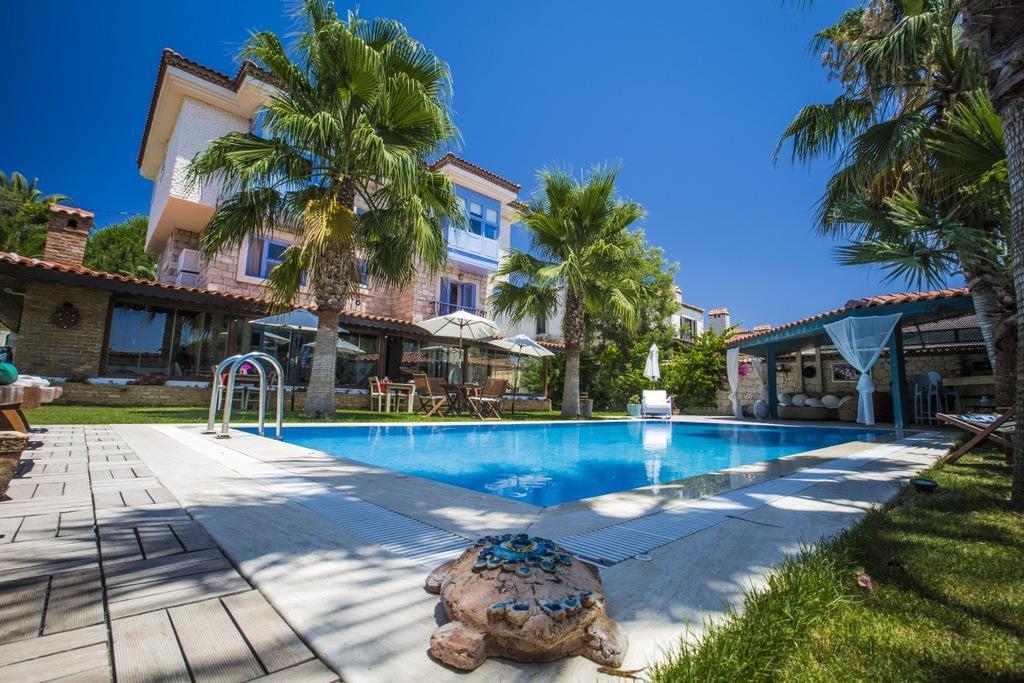 Tash Mekan Hotel Alaçatı