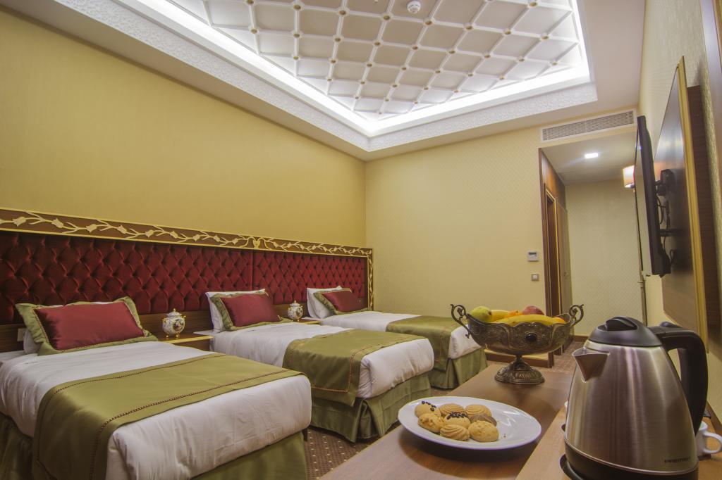 MB Deluxe Hotel — 9