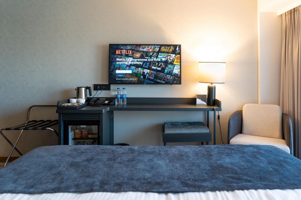 Meg Hotel — 9