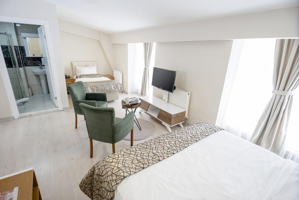 The Corner Inn Hotels By Suit — 7