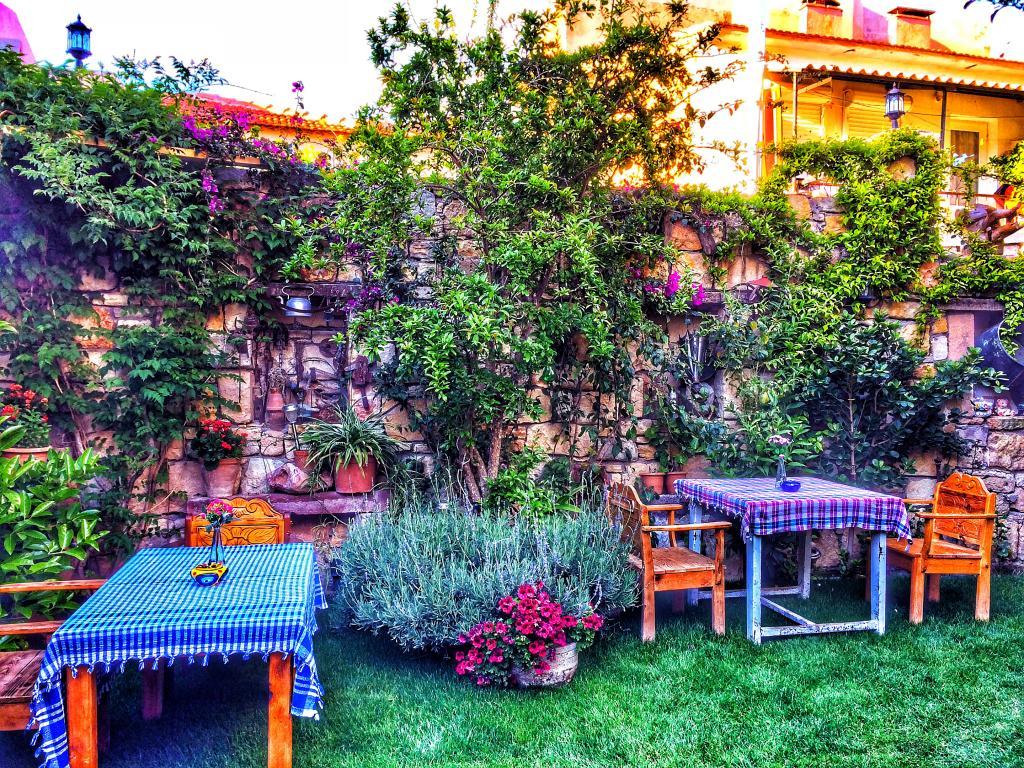 Parmis Boutique House — 5