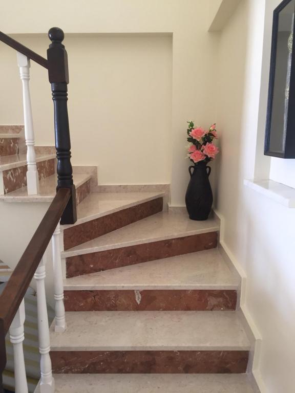 Villa Royal — 8