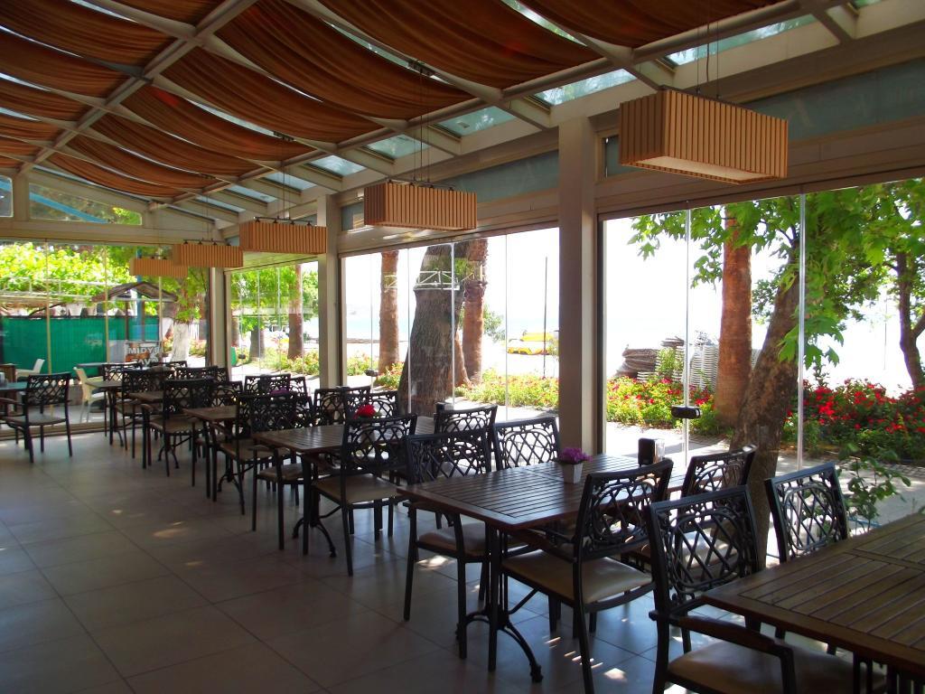 Kondu Hotel — 3