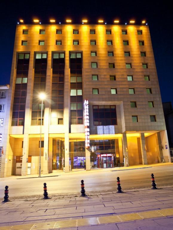Sergah Hotel — 2